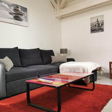 Appartement A 2 Minutes Du Centre Ville Avec Climatisation Périgueux Esterno foto