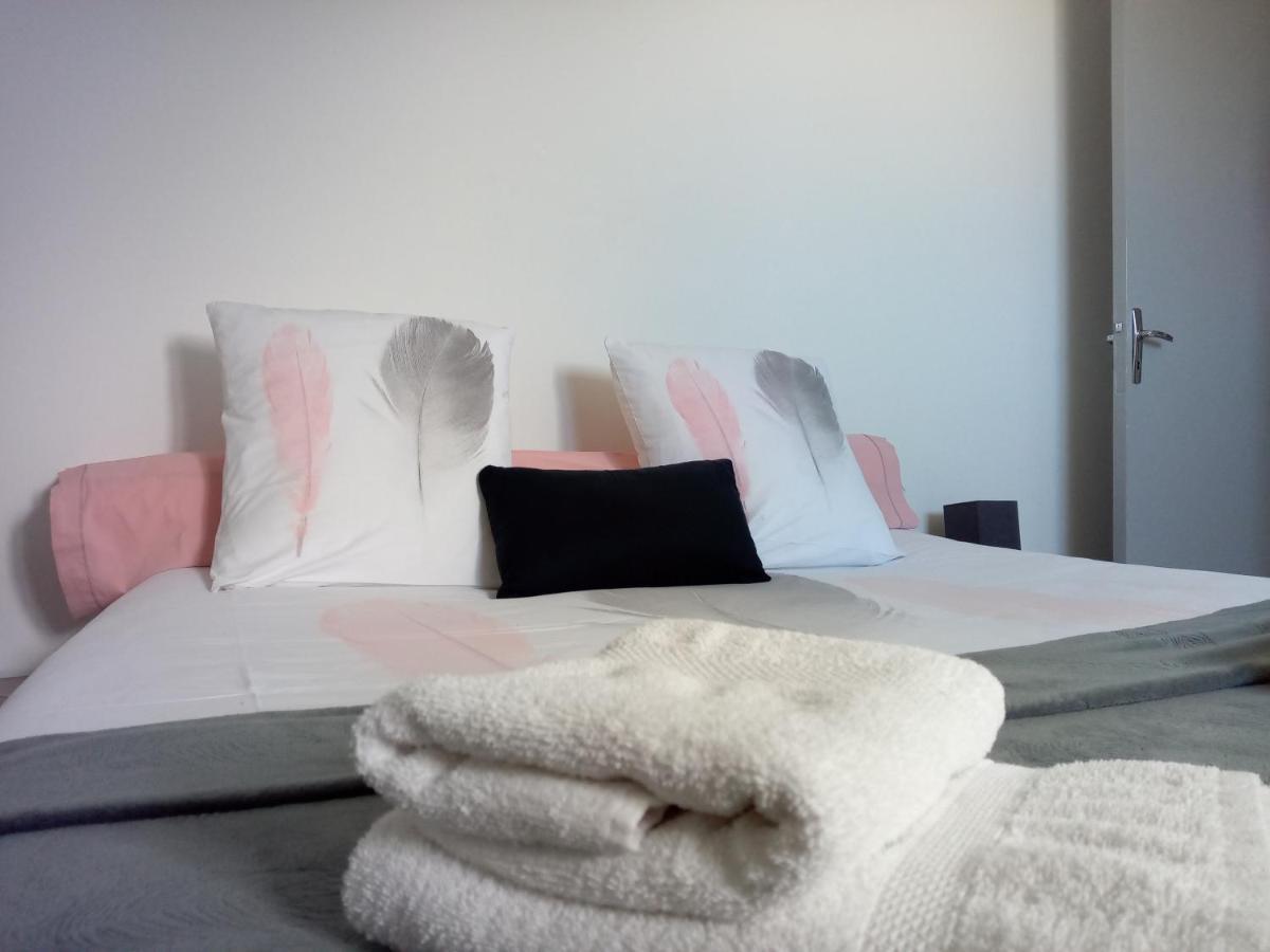 Appartement A 2 Minutes Du Centre Ville Avec Climatisation Périgueux Esterno foto