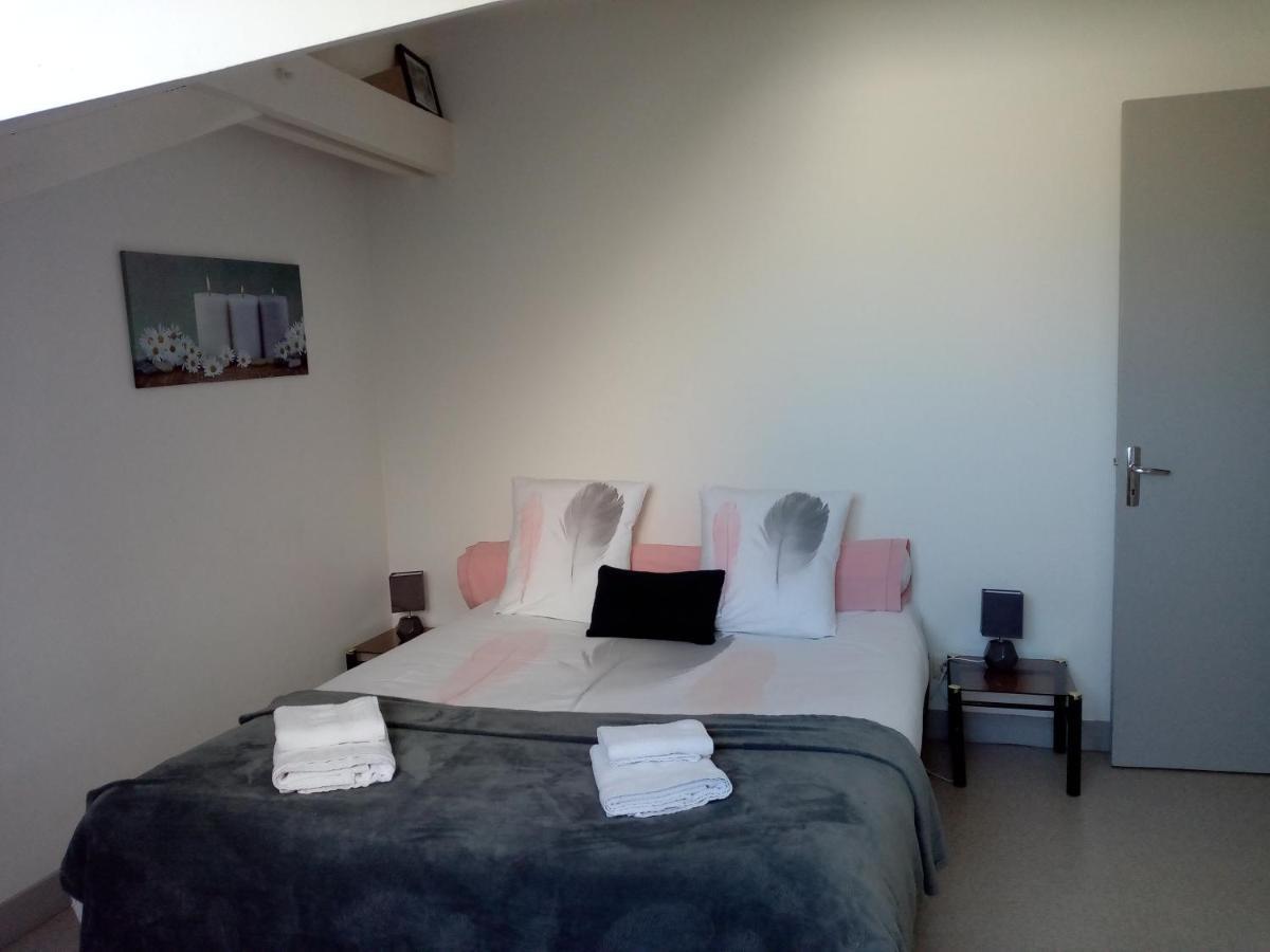 Appartement A 2 Minutes Du Centre Ville Avec Climatisation Périgueux Esterno foto