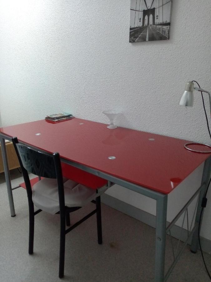 Appartement A 2 Minutes Du Centre Ville Avec Climatisation Périgueux Esterno foto